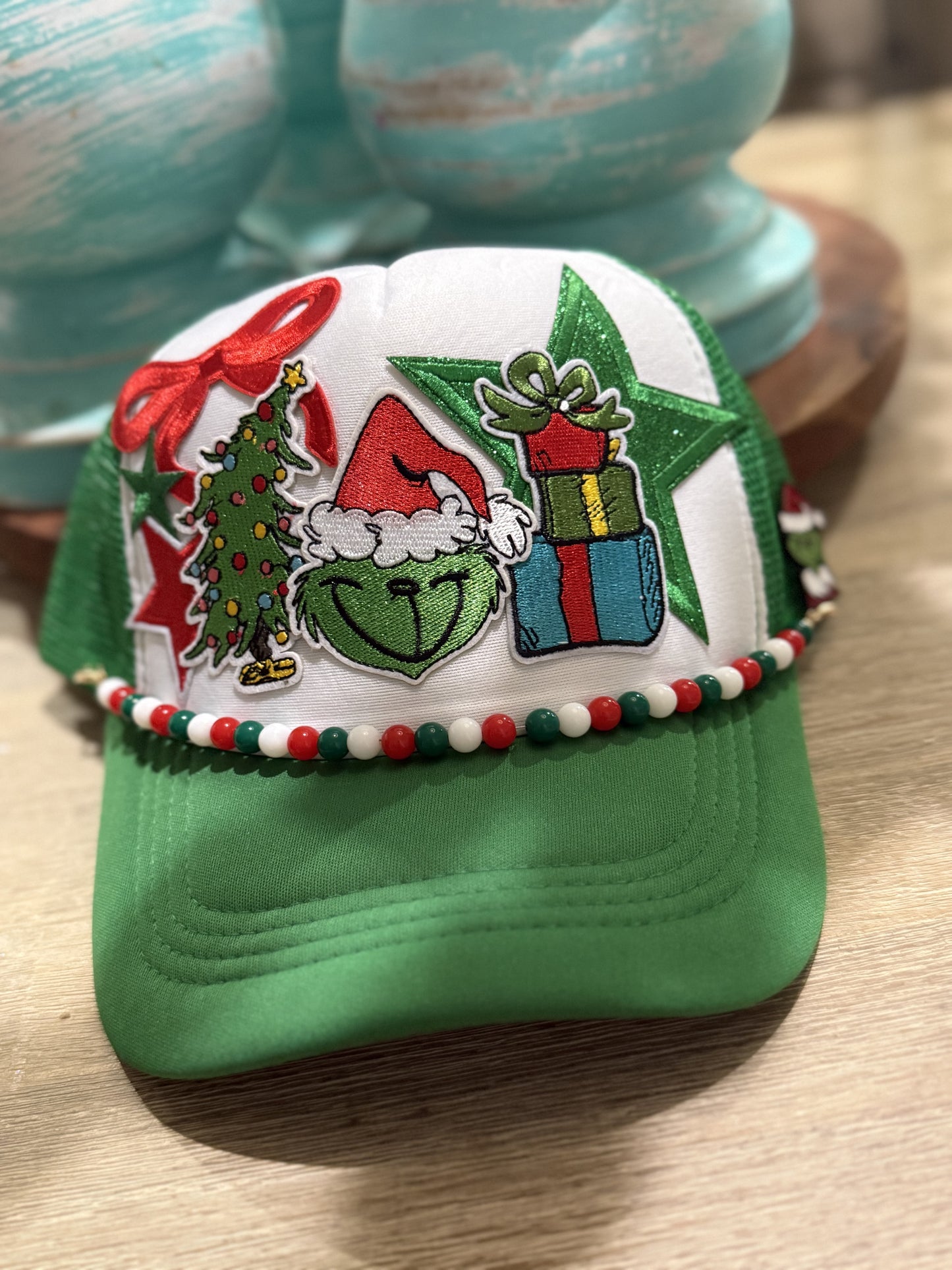 Christmas Hat and chain and pin