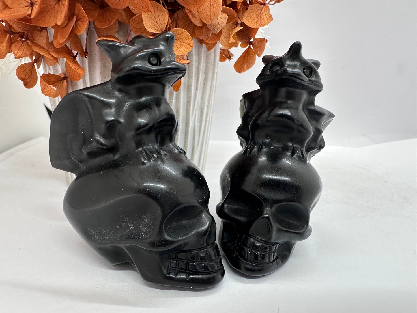 Blk Obsidian Skull with Dragon