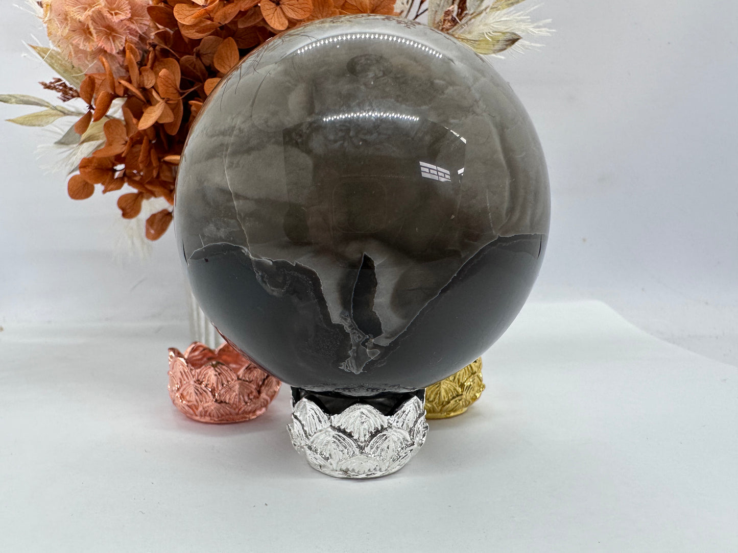 Lotus Sphere Stand
