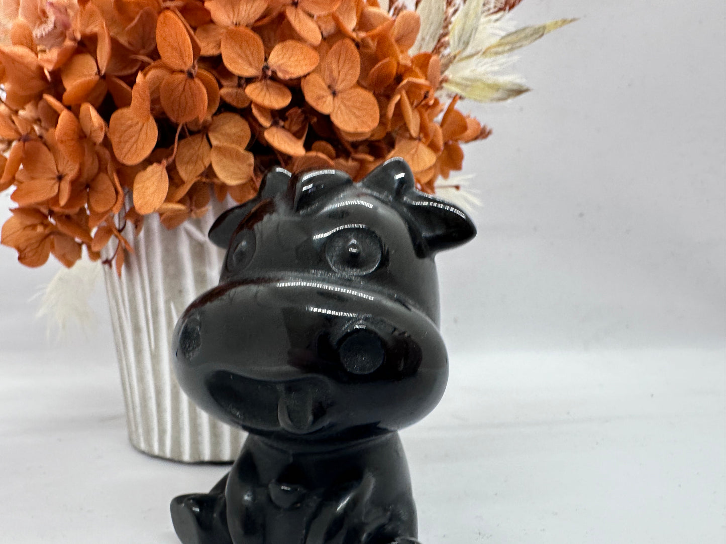 Blk Obsidian Cheeky Cow