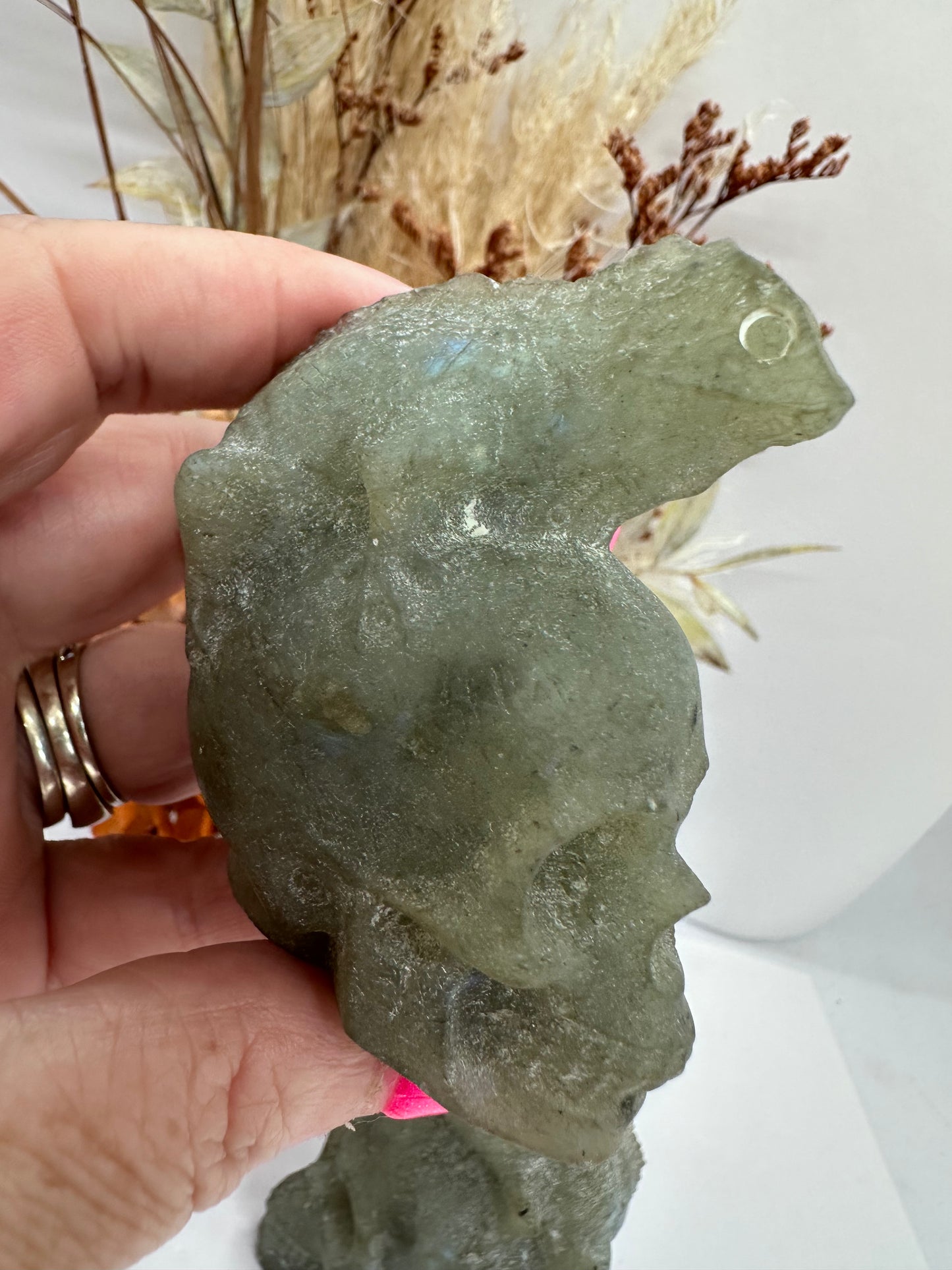 Labradorite Skull w Lizard