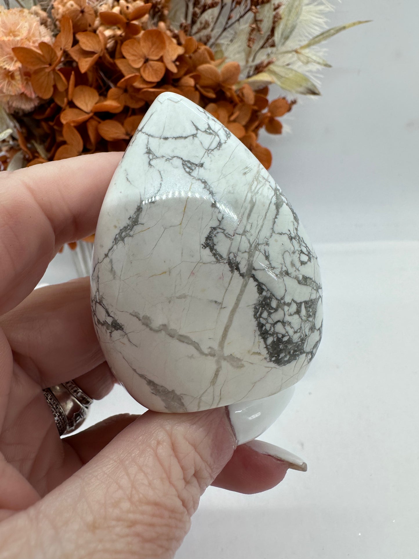 Howlite Freeform